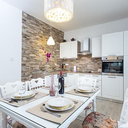 Apartment Perunika Zadar Luaran gambar