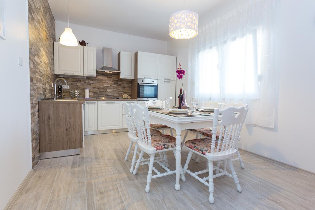 Apartment Perunika Zadar Luaran gambar
